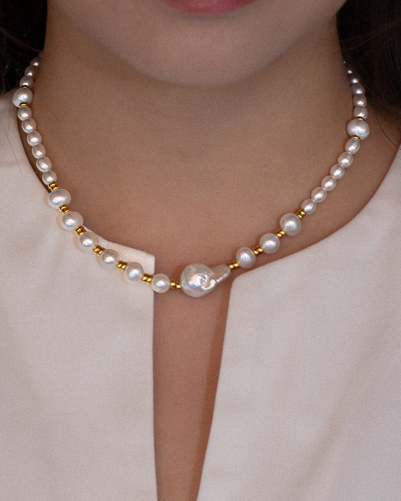 The Baroque Pearl Gold Necklace