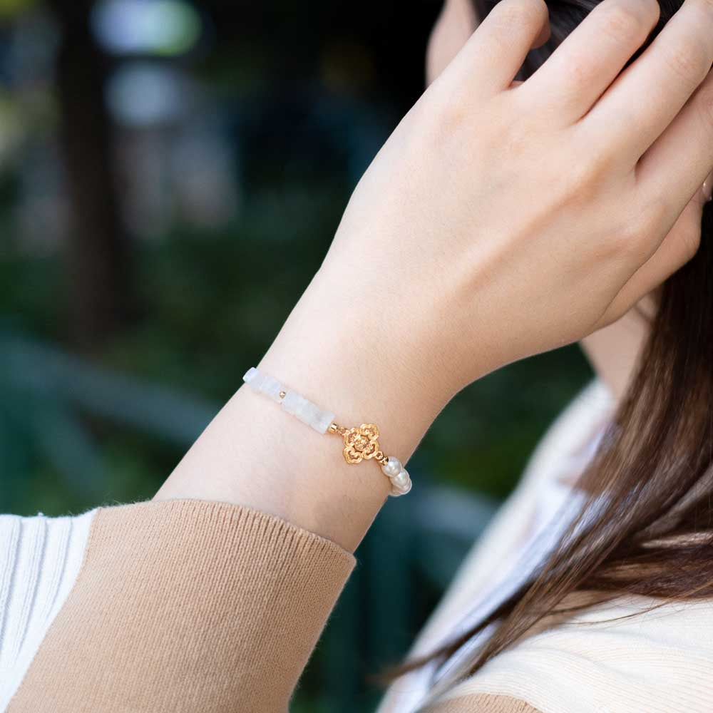 Blessing - Moonstone Pearl Bracelet