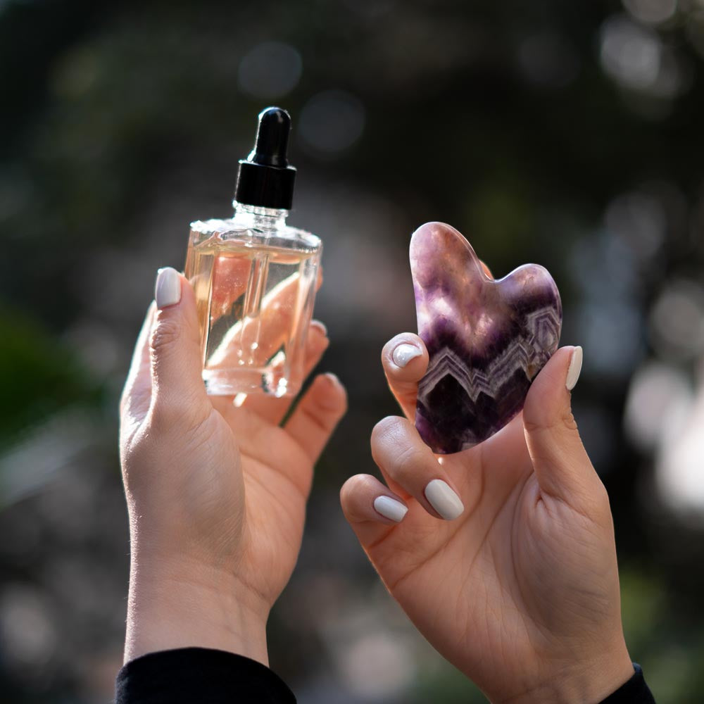 Anti-Ageing Amethyst Massage Gua Sha